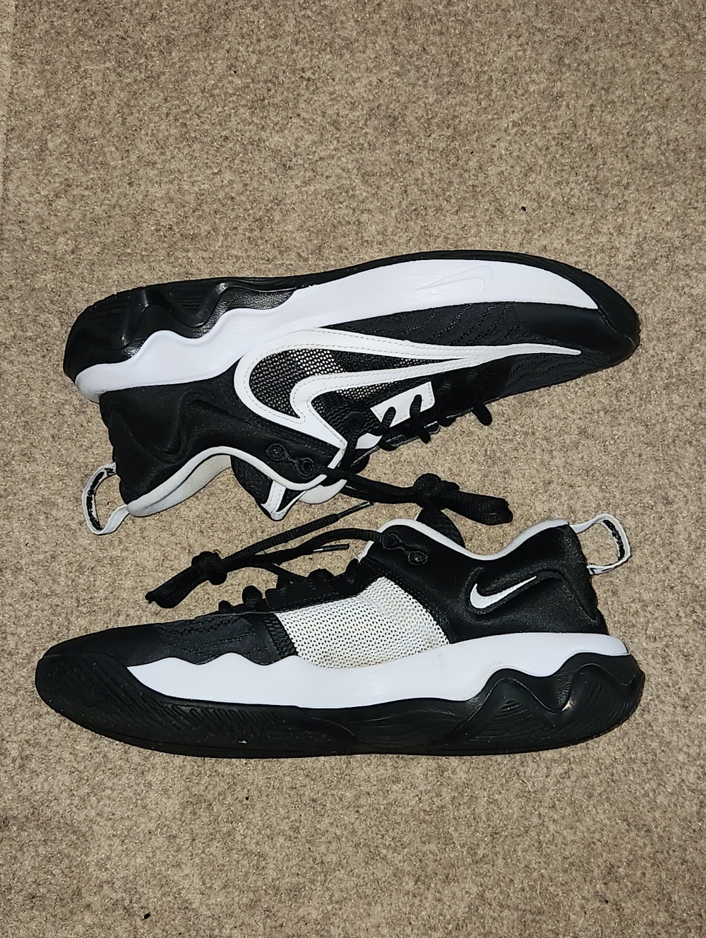 Mens Nike Giannis Immortality 3 Basketball Shoes | Black & White | 2023 | 9